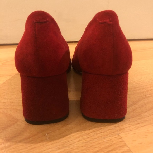 Nevet worn red suede mid-heels - Picture 3 of 5